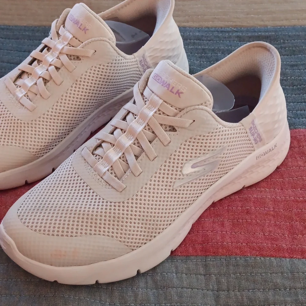 NWOT Skechers Go Walk Slip In Comfort Walking Shoes - Picture 4 of 16